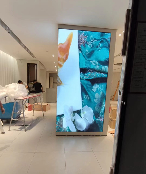凌海商场门店转角LED显示屏